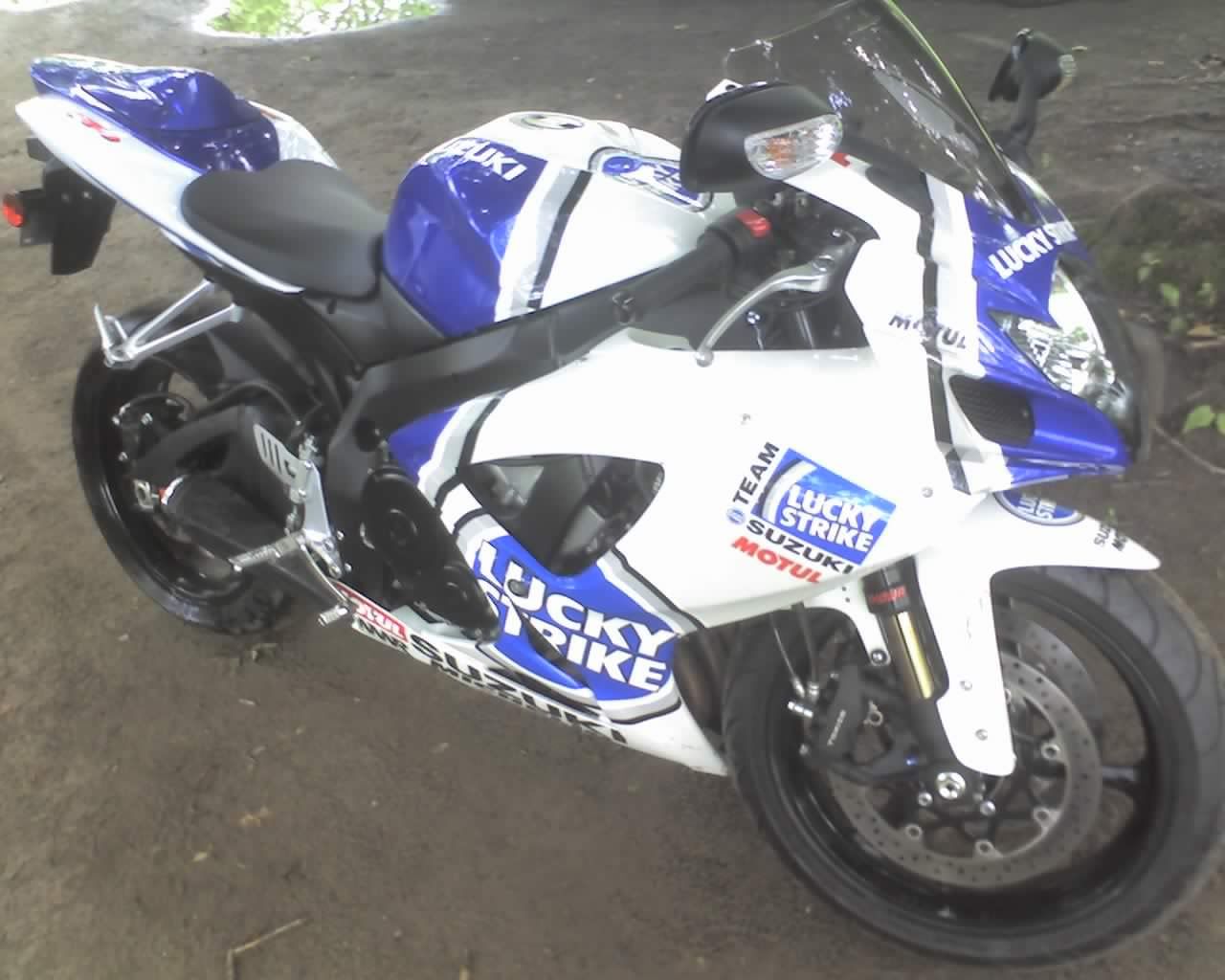 Lucky+strike+blue+review