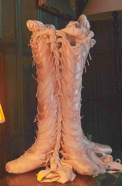 Image hotlink - 'http://i154.photobucket.com/albums/s250/bayadere93/spitzen/rr.jpg' Image hotlink - 'http://i154.photobucket.com/albums/s250/bayadere93/spitzen/rr.jpg'