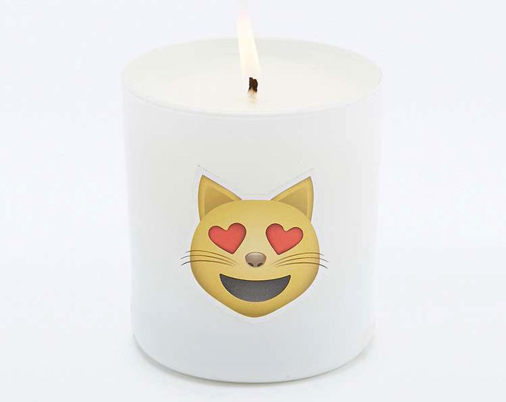  photo bougie-emoji-candle-urban-outfitters.jpg