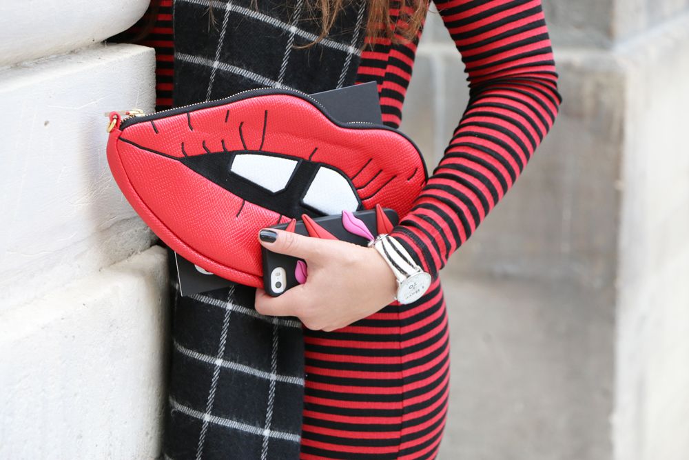  photo skinnydip-lips-clutch-pochette-bouche-1.jpgoriginal.jpg