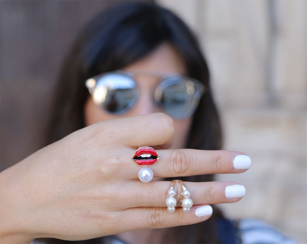  photo bague-oasap-lips-delfina-delettrez.jpg