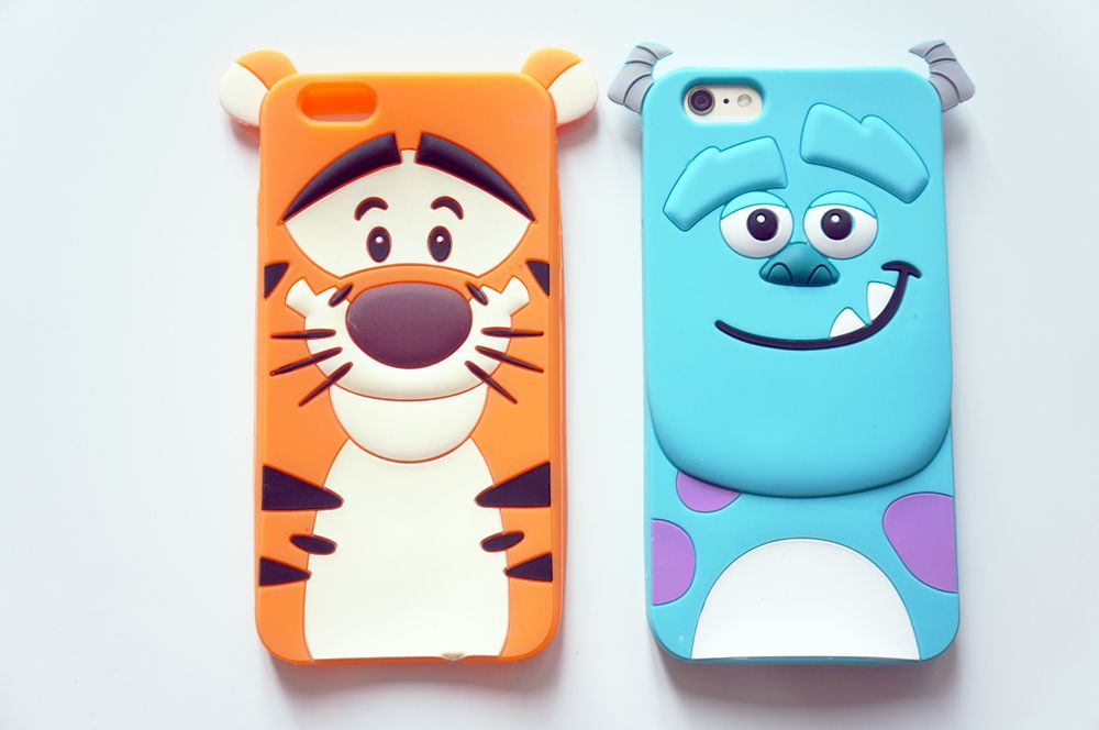  photo coques-iphone-6-plus-pixar-disney-starbucks-3.jpg