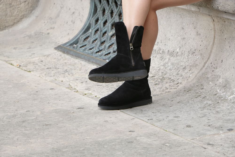  photo ugg-classic-luxe-abree.jpg