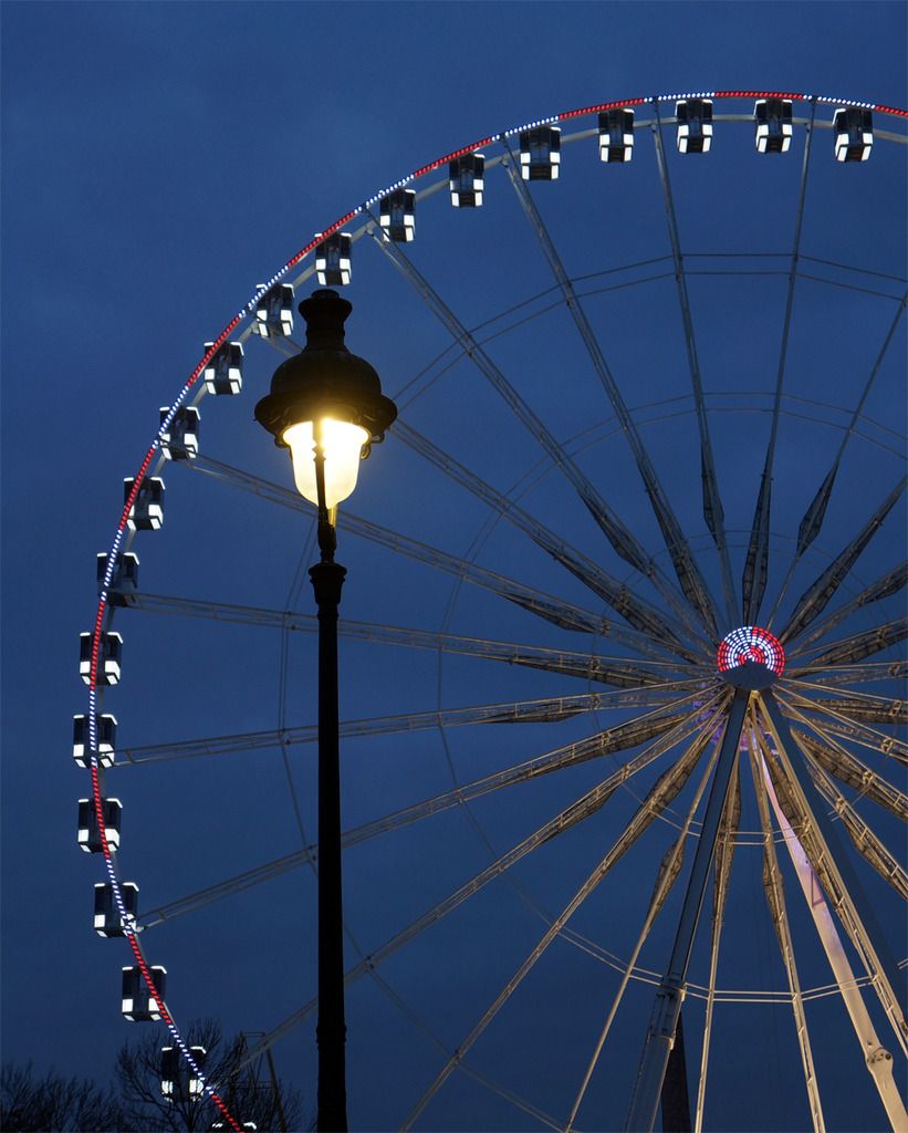  photo paris-tuileries-garden-christmas-night-3.jpg