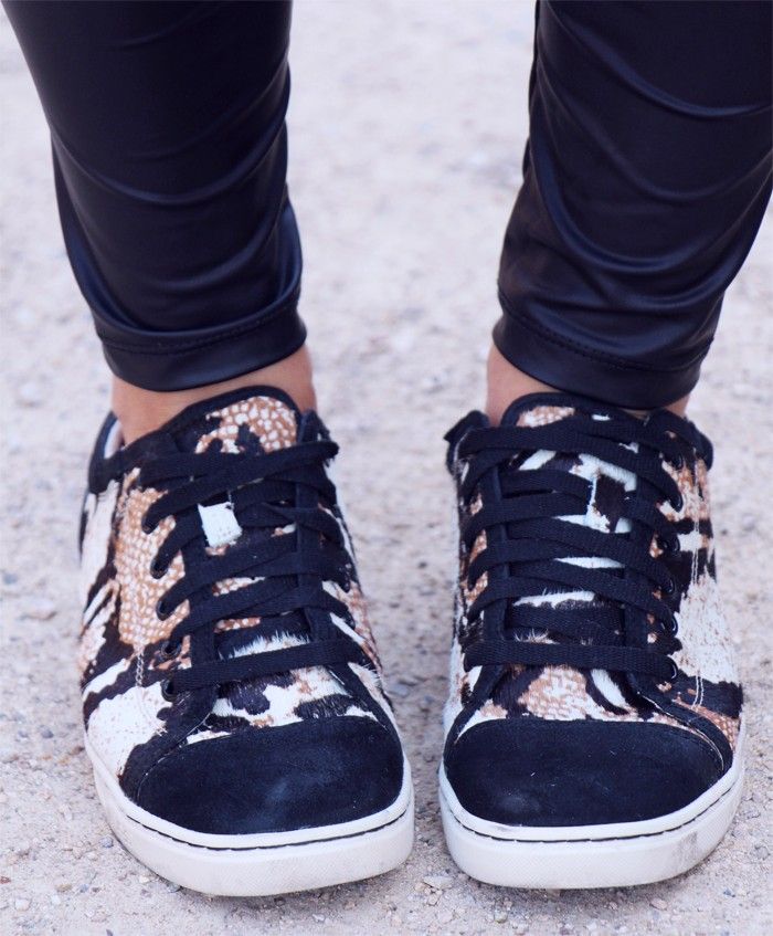  photo TANYA-python-sneakers-ugg-australiajpg_effected.jpg