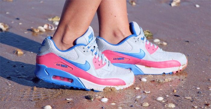  photo WMNS-nike-air-max-lejpg_effected.jpg