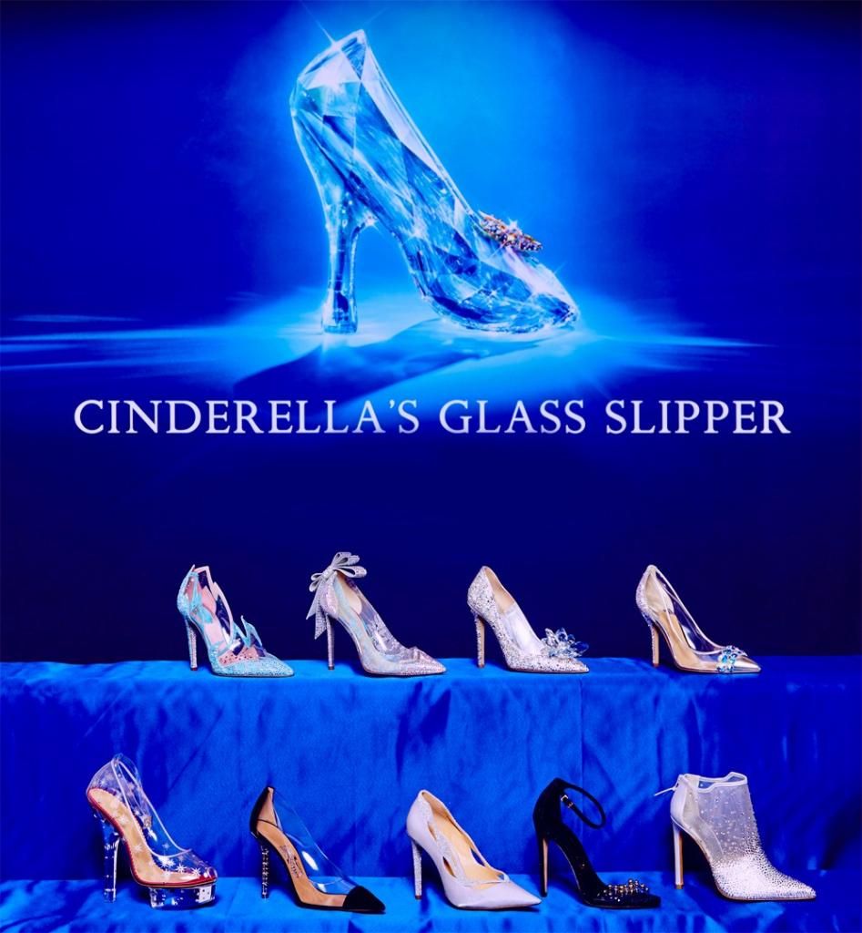  photo disney-cinderella-berlin-2-cendrillon-movie-1-shoes.jpg_effected.jpg