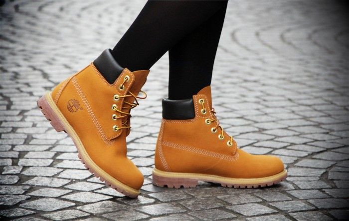  photo BOOTS_TIMBERLAND_2jpg_effected.jpg