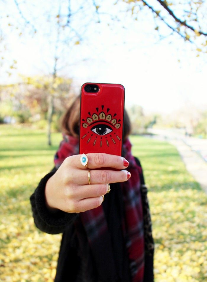  photo IPHONE_COVER_KENZO_EYEjpg_effected.jpg