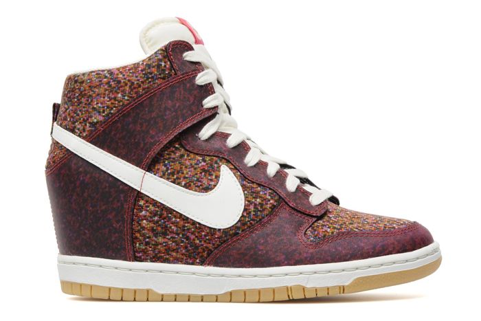  photo NIKE_DUNK_SKY_HIGH_LIBERTY_HD.jpg