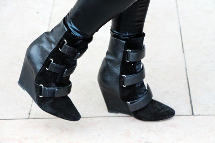  photo BOOTS_ISABEL_MARANT_PIERCEjpg_effected-001.jpg