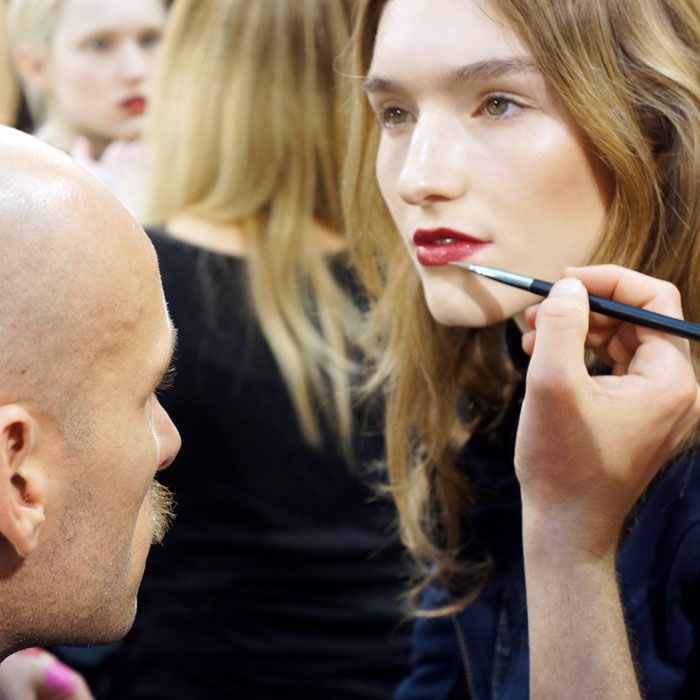  photo BACKSTAGE_DEFILE_CEDRIC_CHARLIER_2.jpg