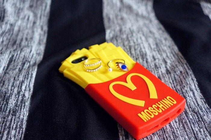  photo IPHONE_COVER_FRIES_MOSCHINO_2jpg_effected.jpg