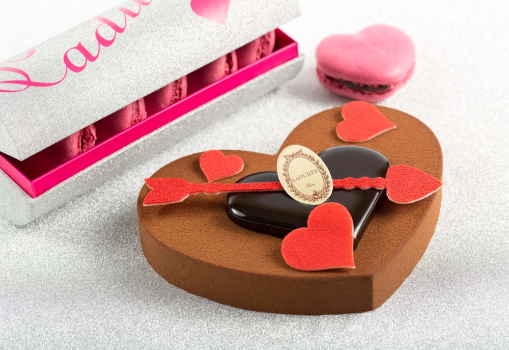  photo gateau-saint-valentin-LADUREE.jpg