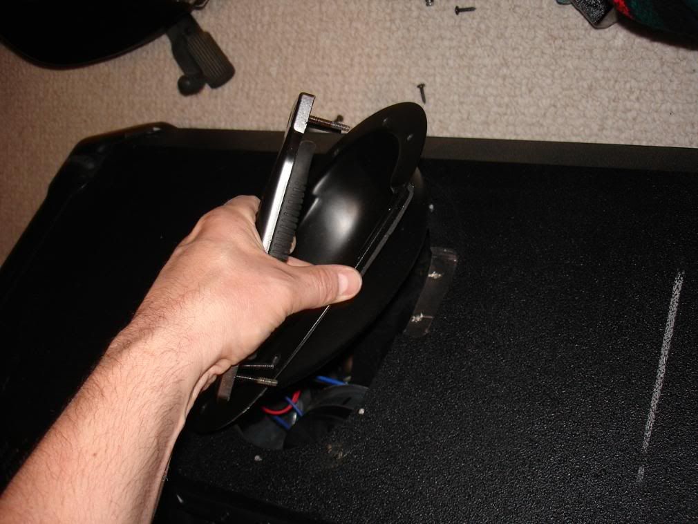 fixing a blown tweeter S408 by Mackie