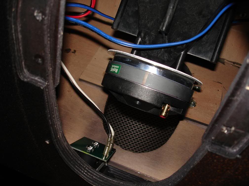fixing a blown tweeter S408 by Mackie
