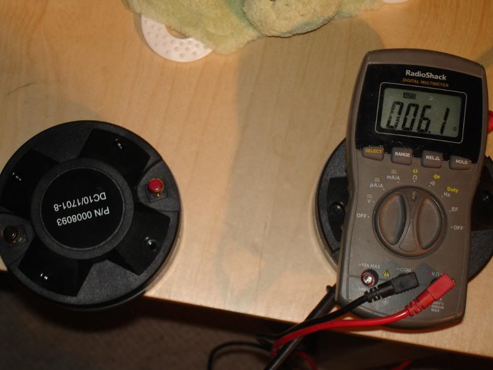 fixing a blown tweeter S408 by Mackie