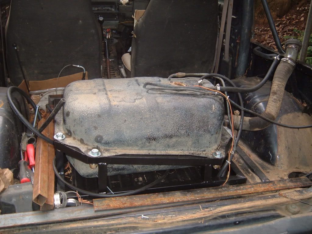 Gas Tank Placement ??? Pirate 4x4