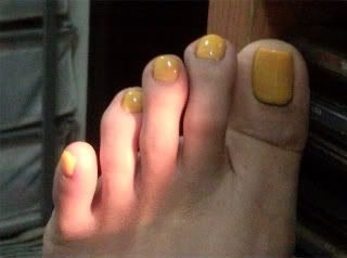 YellowToenails