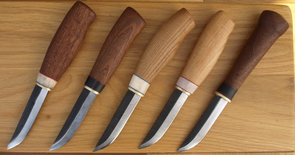 Explorerknives1.jpg