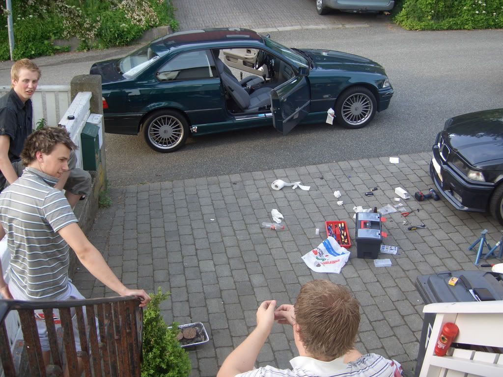 CIMG2240udenskilt.jpg
