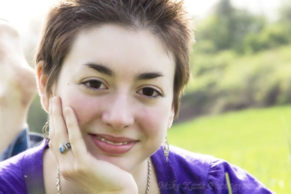 IMAGE: http://i154.photobucket.com/albums/s272/valentino_031/5_watermarked.jpg