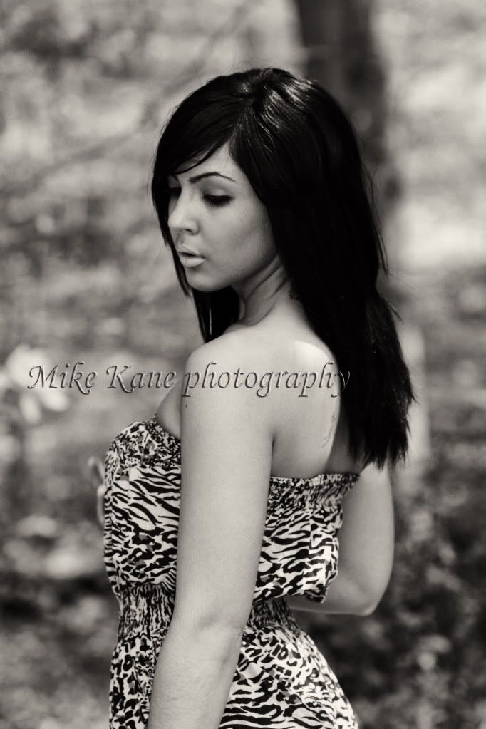 IMAGE: http://i154.photobucket.com/albums/s272/valentino_031/_MG_9347-1.jpg