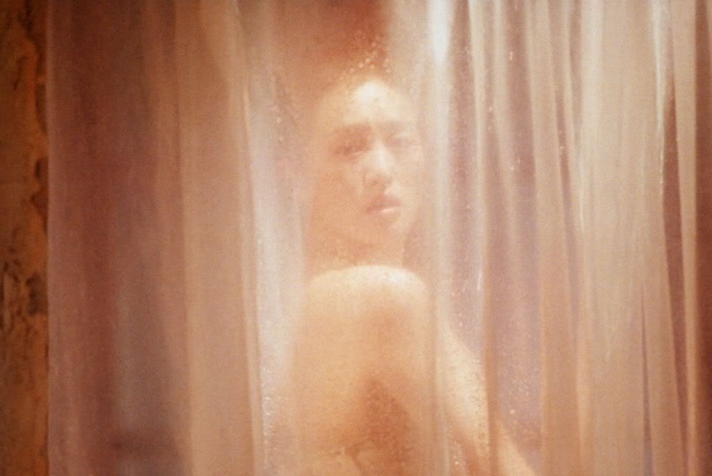 2003_zhous_train_005.jpg Gong li image by taheer_neha