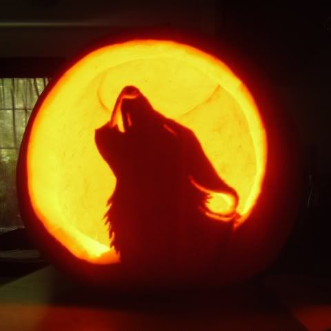 pumpkin carving howling wolf