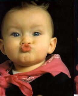 baby kisses pictures