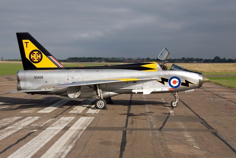 http://i154.photobucket.com/albums/s277/cottesmoreaviationgroup/CranfieldXS45805213OCT07800.jpg