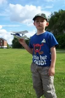 joey with aeroplane