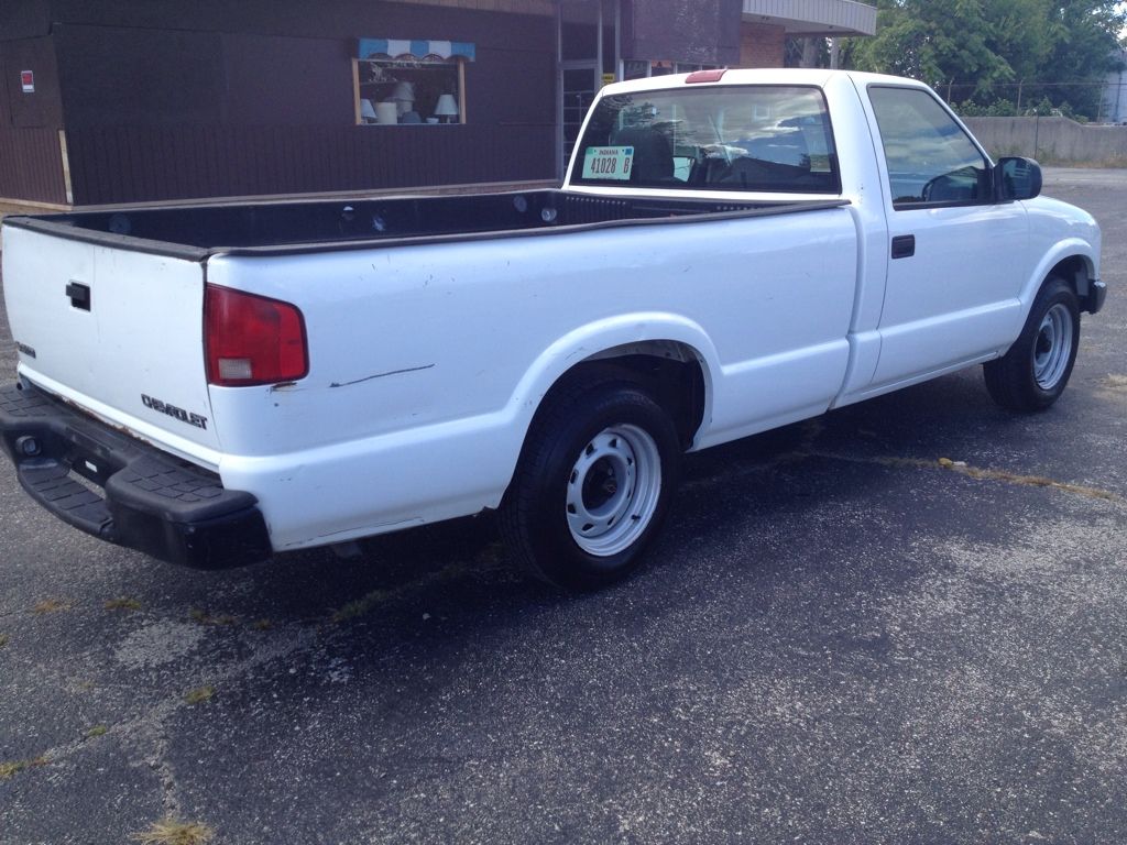 Buy used 2003 Chevrolet S10 Base Long Bed 43k Original Miles 4.3L