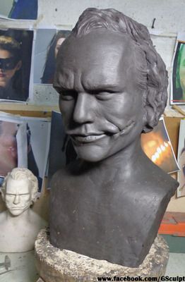 jokerlifesizebust4.jpg